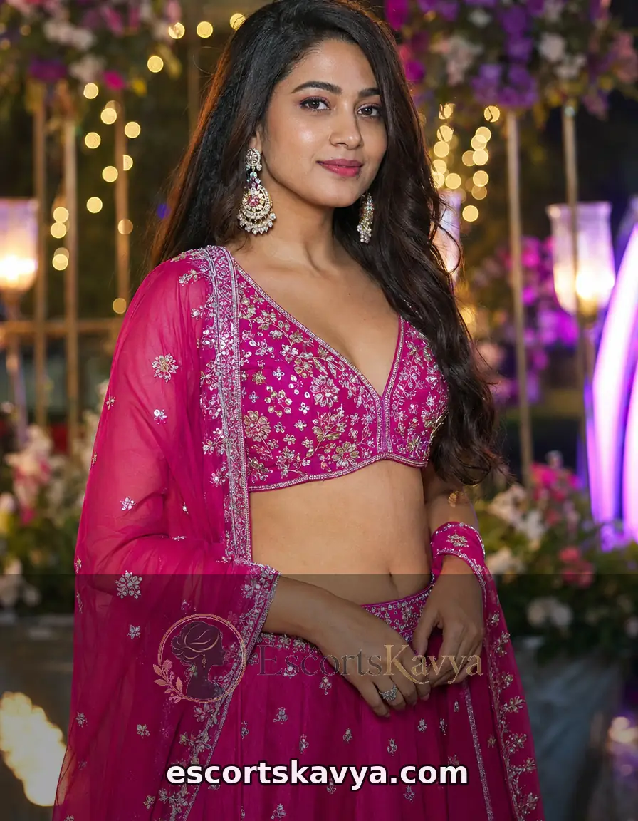 Online call girls booking service in Vaishali